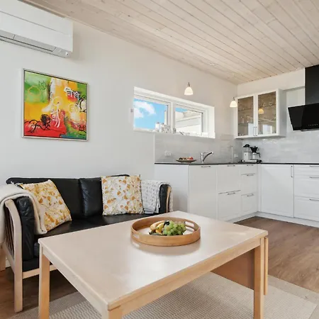 2 Bedroom In Allinge-Sandvig